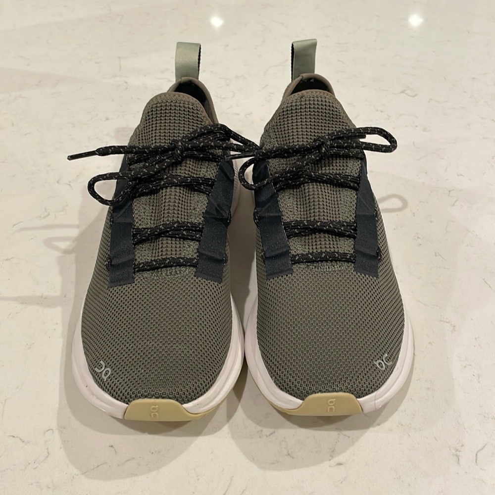 On Cloudeasy Men green sz 10.5